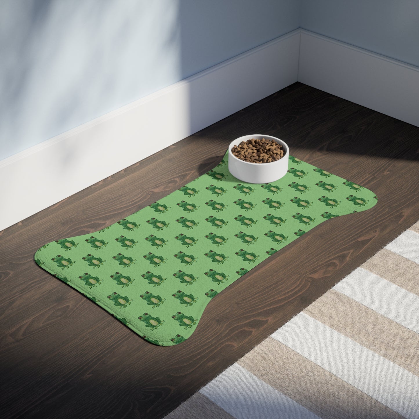 Green Frog Pet Feeding Mat — Non-Slip Dog & Cat Bowl Placemat