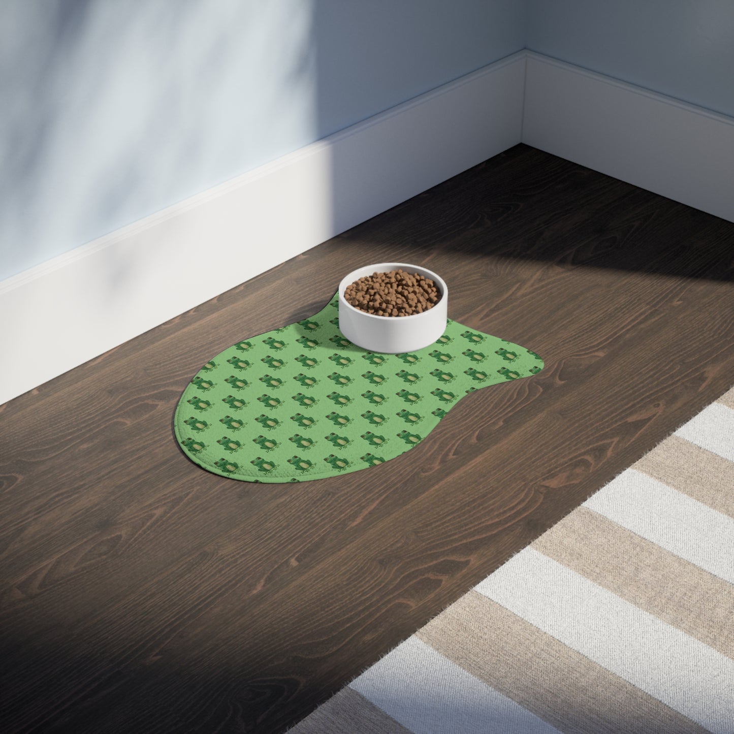 Green Frog Pet Feeding Mat — Non-Slip Dog & Cat Bowl Placemat